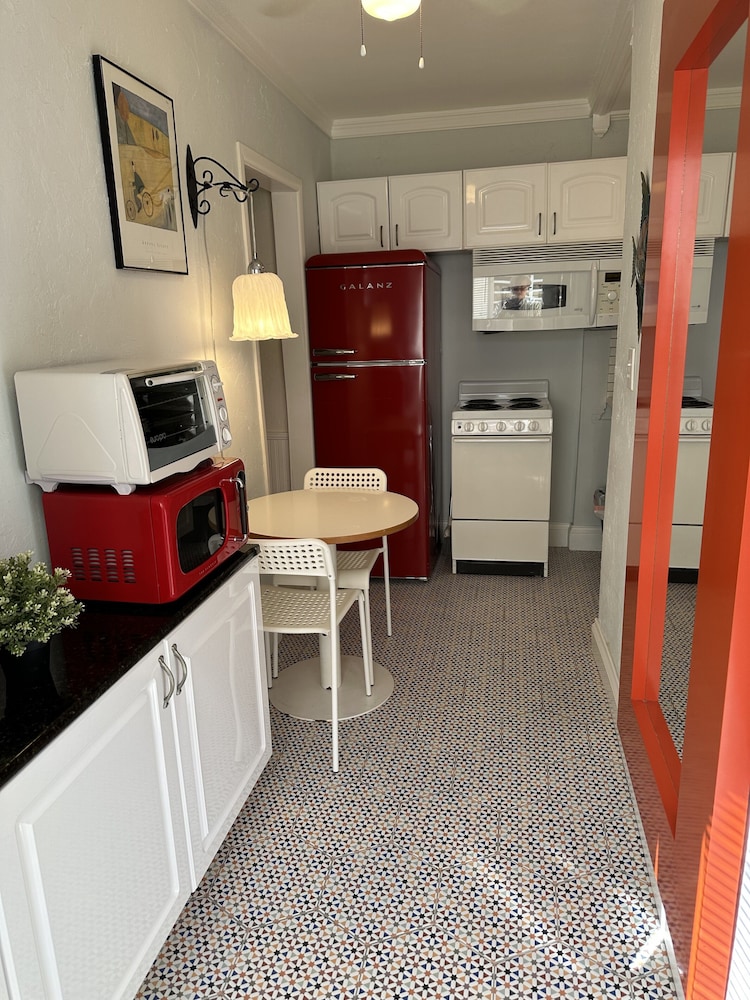 Manhattan Tower Apartment Hotel - photo 63