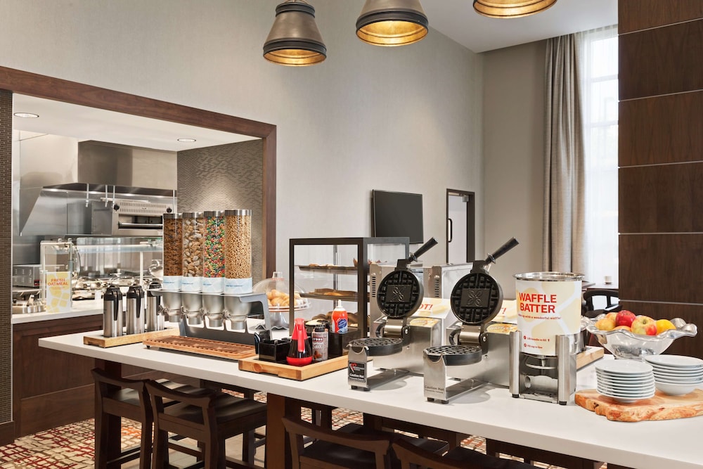 Hilton Garden Inn Charlotte SouthPark - photo 26