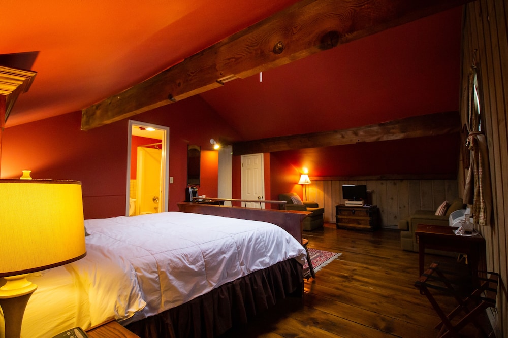 Delamater Inn - photo 32