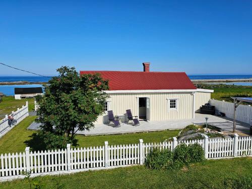 Fishermans Lodge Lofoten — 4-Star Luxury Hotel in Hov, Norway