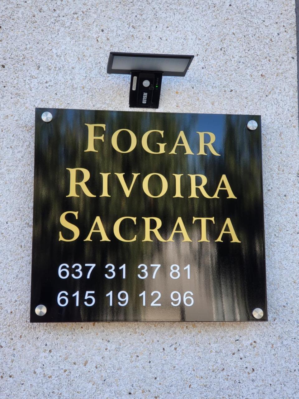 Fogar Rivoira Sacrata — hotel in Castro Caldelas