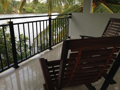 Lake Life Villa — 4-Star Luxury Hotel in Ambalangoda, Sri Lanka