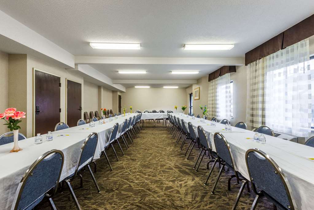 Days Inn by Wyndham Yadkinville - photo 13