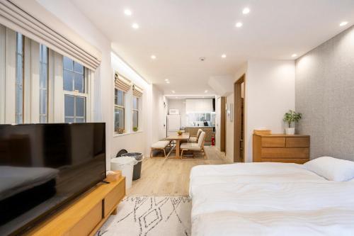 Hotel STAY ARI Higashishinjuku — 4-Star Luxury Hotel in Tokyo, Japan
