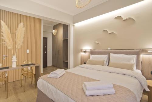 Althea Luxury Apt City View Walk to Acropolis — 4-Star Luxury Hotel in Athens, Greece