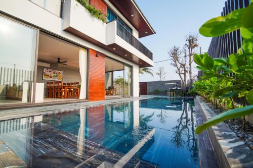 Entire Hoi An Villas By Ovui — 5-Star Luxury Hotel in Hoi An, Vietnam