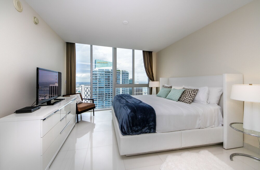 Private Residences at ICON Twr3 by JOS17 - photo 24