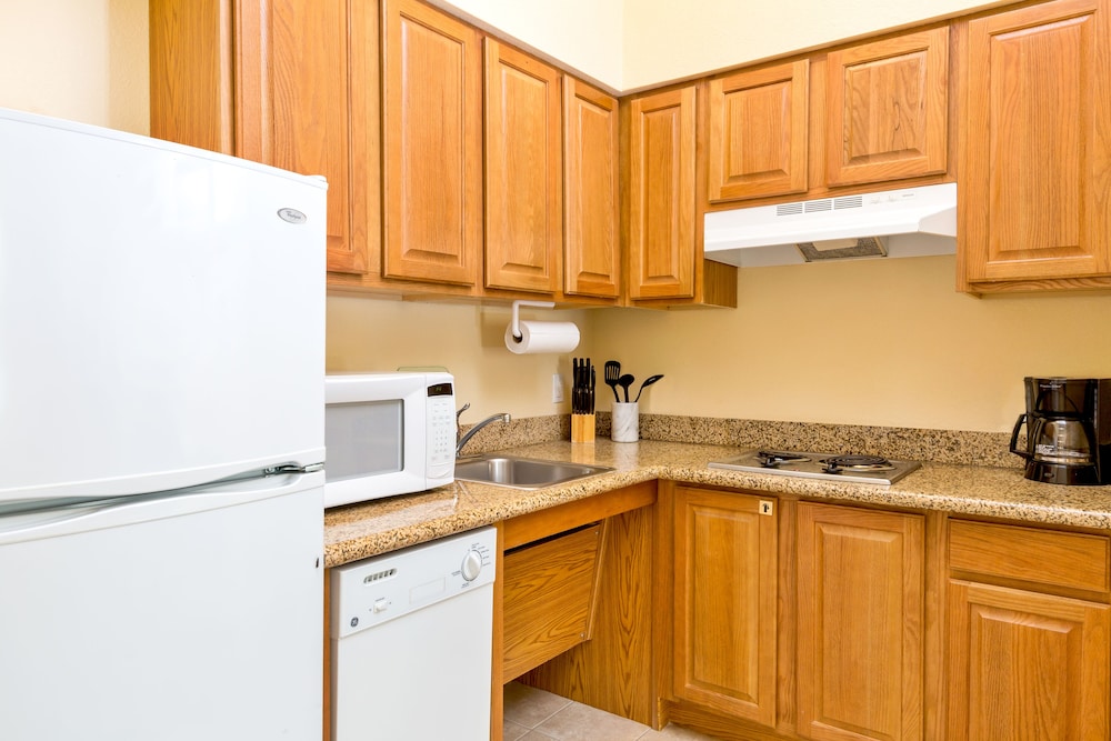 Staybridge Suites McAllen by IHG - photo 17
