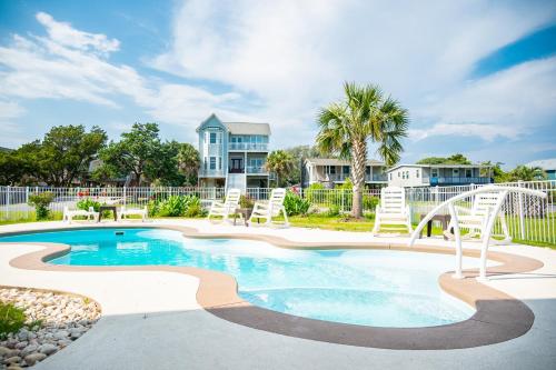 Mermaid Manor by Oak Island Accommodations - photo 47