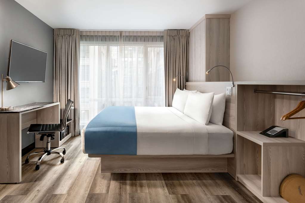 Wingate by Wyndham New York Midtown South 5th Ave - photo 5