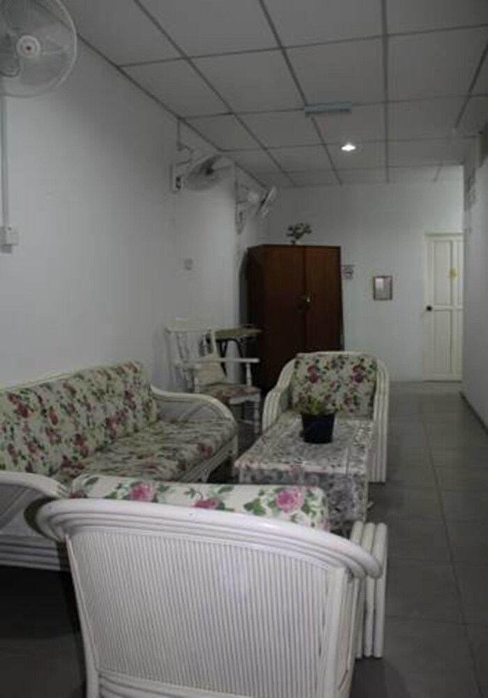 Emma Guesthouse — Jertih — photo 5