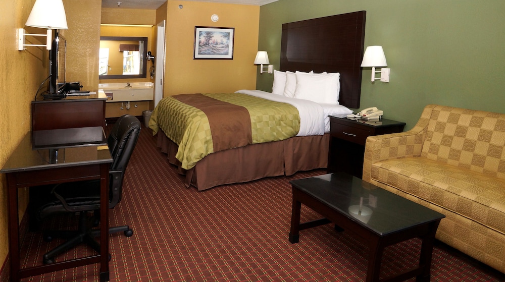 Executive Inn Opp - photo 9