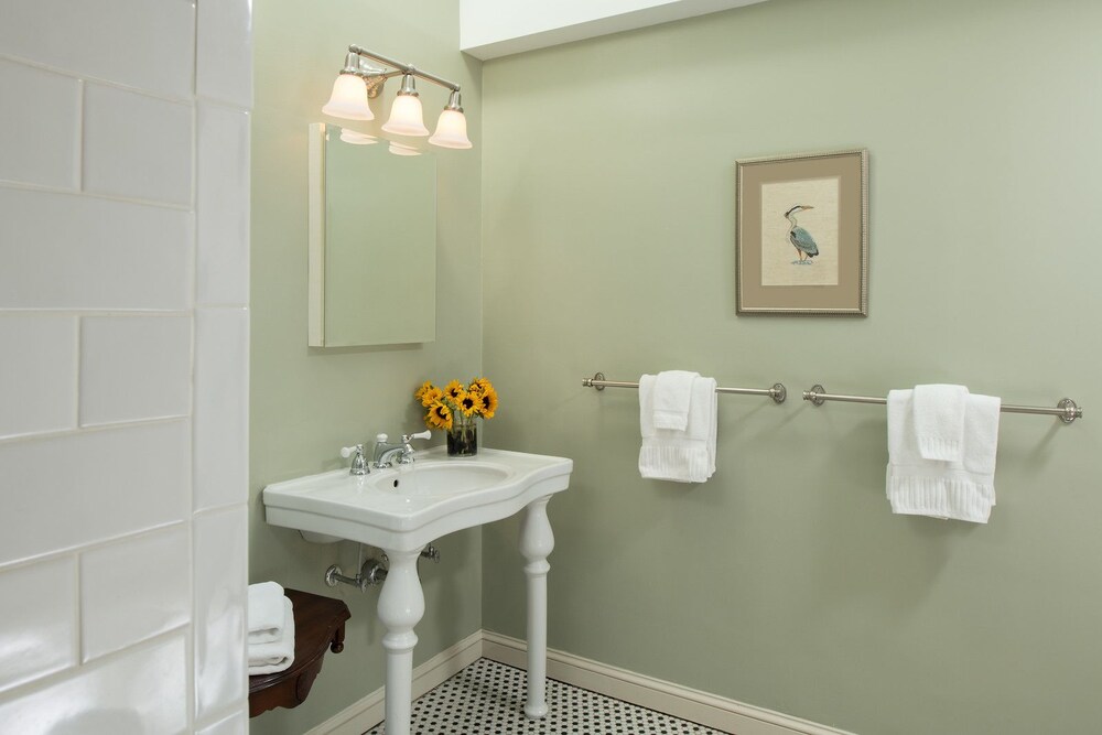 Great Oak Manor - photo 33