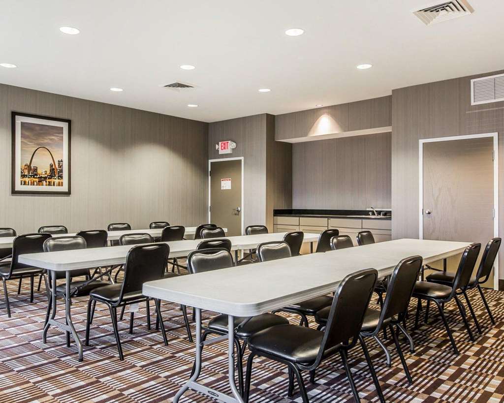 Comfort Inn Sullivan - photo 30