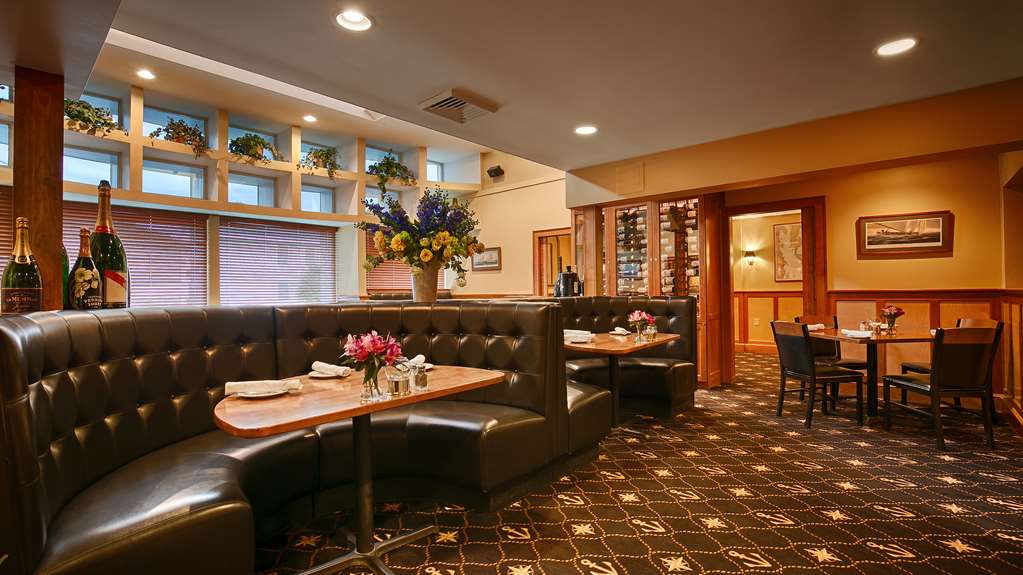 Best Western Plus Windjammer Inn & Conference Center - photo 35