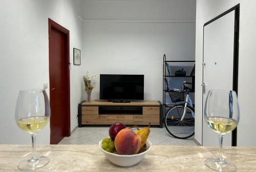 Lovely Guesthouse Qse — 4-Star Luxury Hotel in Quartu Sant'elena, Italy