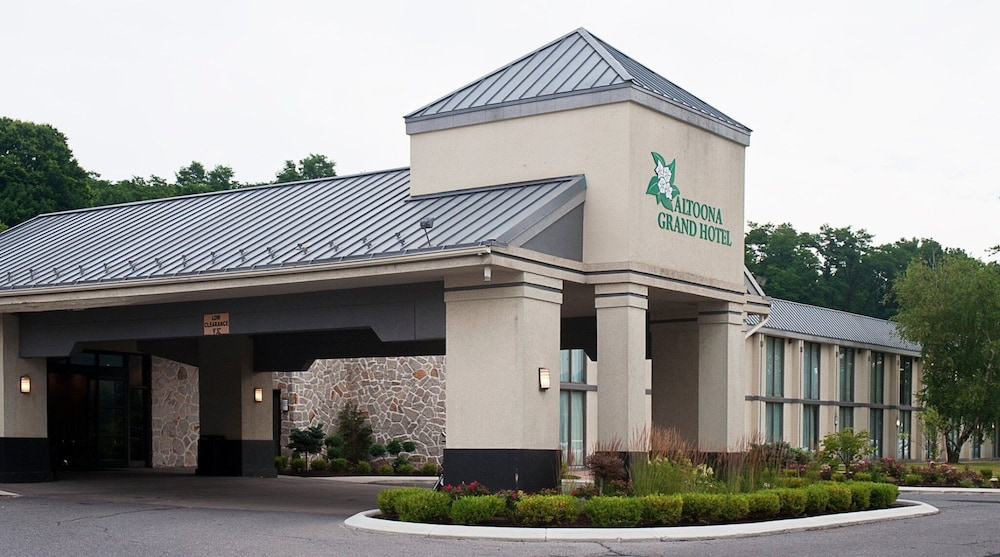 Ramada Conference Center Altoona — hotel in Altoona