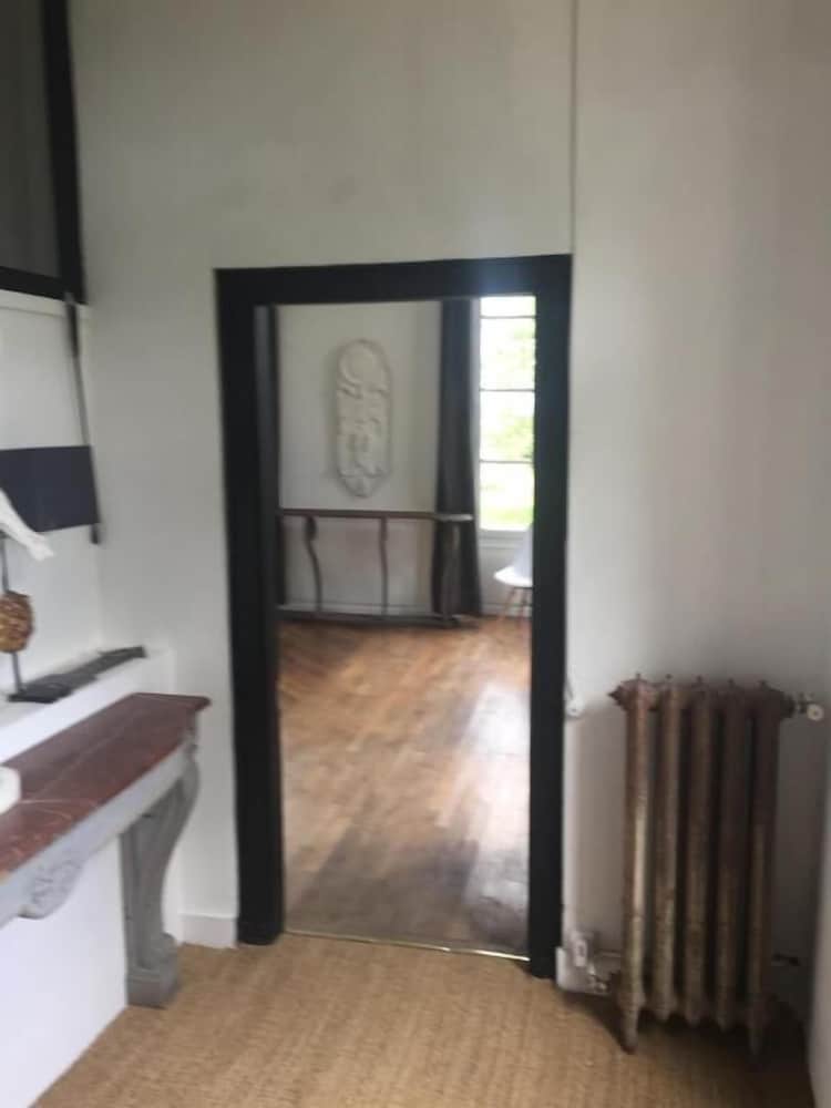 Le Clos De Rudignon - carbon neutral hotel in Nemours