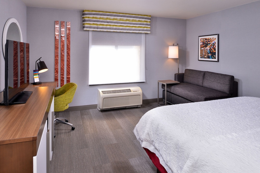 Hampton Inn & Suites Carson City - photo 16
