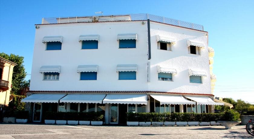 Hotel Excelsior - carbon neutral hotel in Fano
