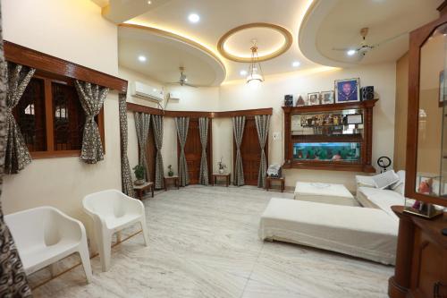 Kapoor Sahab Homestay : it's a home away from home. — 5-Star Luxury Hotel in Varanasi, India