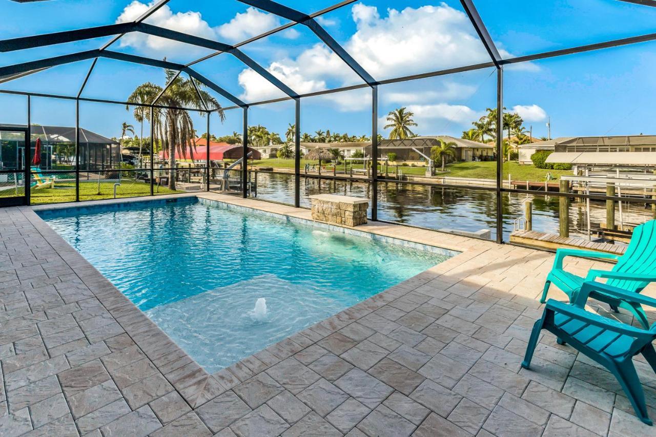 Venetian Blue — 4-Star Luxury Hotel in Cape Coral, United States