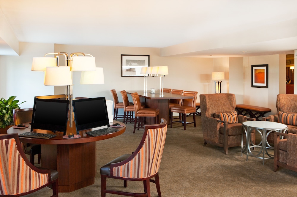 Sheraton Great Valley Hotel - photo 2