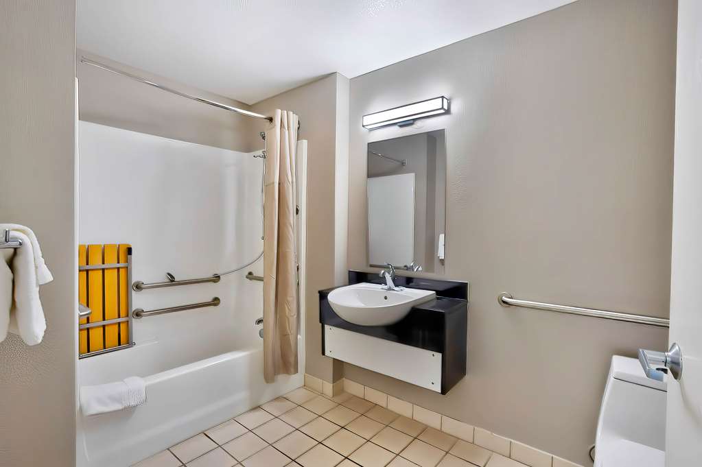 Motel 6 Virginia Beach VA - photo 21
