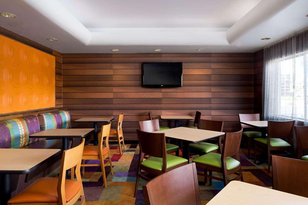 Country Inn & Suites by Radisson Phoenix Airport AZ - photo 13