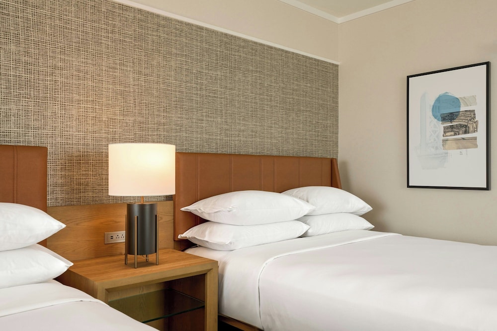 Sheraton Grand Sacramento Hotel - photo 9