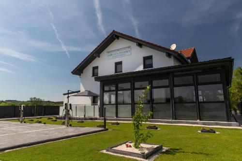 SeePension Ostertach Am Leitgeringer See — hotel in Tittmoning