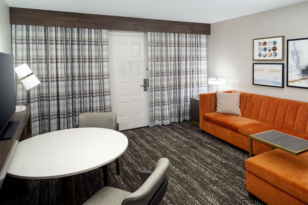 Embassy Suites by Hilton Orlando North - photo 22