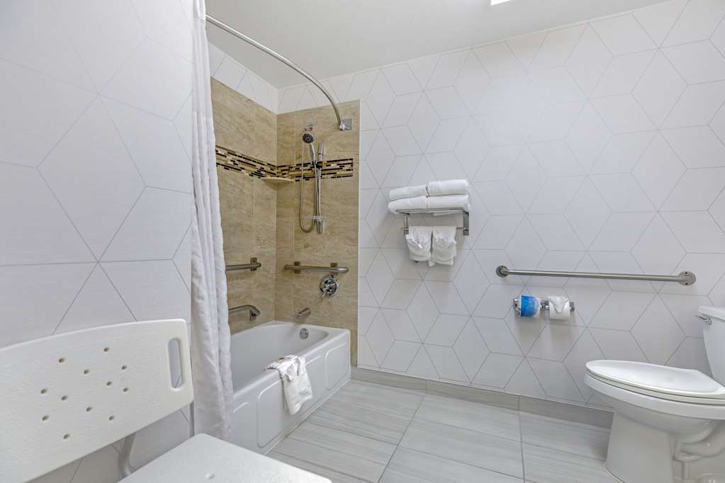 Comfort Suites Golden West on Evergreen Parkway - photo 8