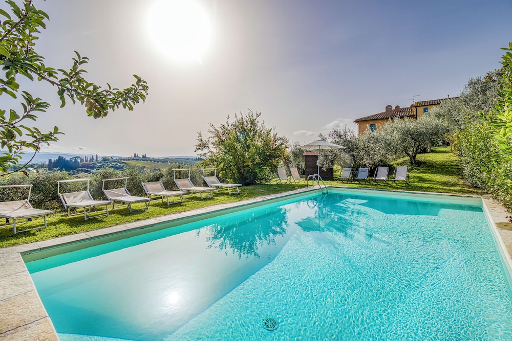 Villa Salivolpe Amazing Chianti View — 4-Star Luxury Hotel in San Casciano In Val Di Pesa, Italy