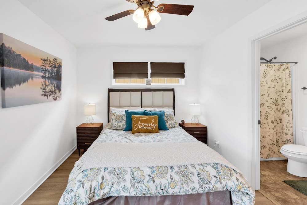 River Retreat #15 in Ottawa, United States