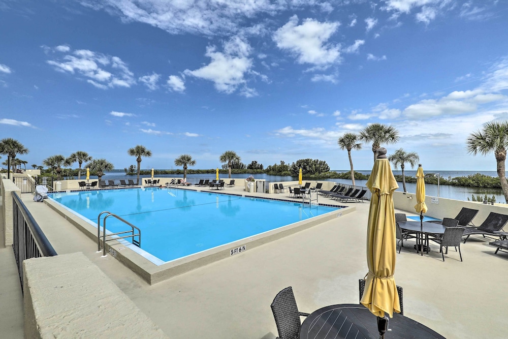 Modern Waterfront Hudson Condo with Resort Pool - photo 15