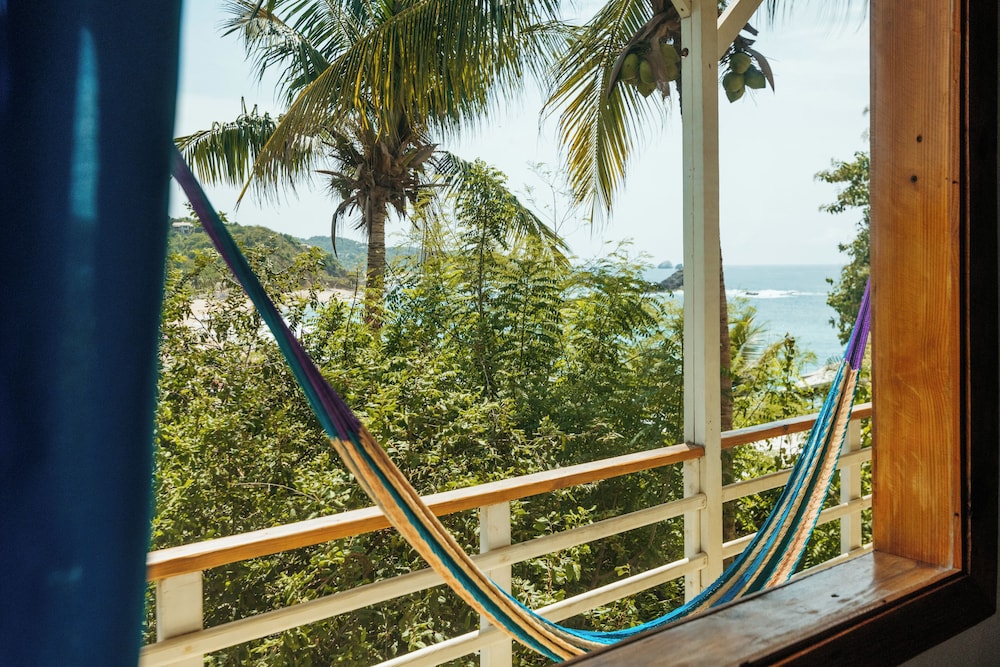 Posada del Arquitecto in Santa Maria Tonameca, Mexico
