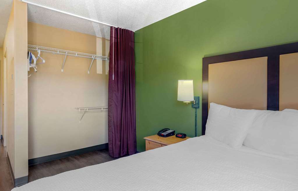 Extended Stay America Suites Boston Waltham 52 4th Ave - photo 12