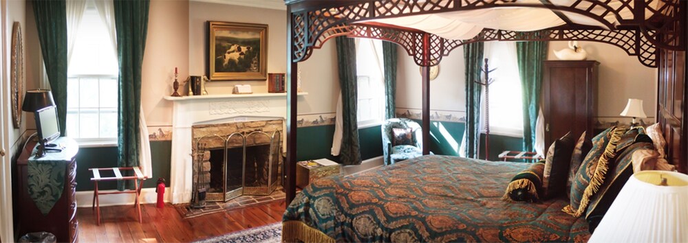 Black Horse Inn - photo 2
