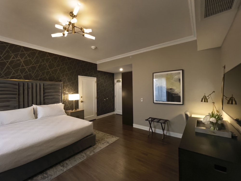 Chateau Grande Hotel - photo 7