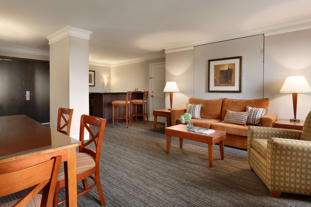 DoubleTree by Hilton Minneapolis Park Place - photo 33