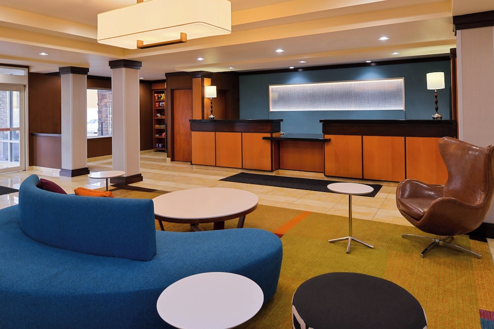 Fairfield Inn & Suites by Marriott Fort Wayne - photo 5