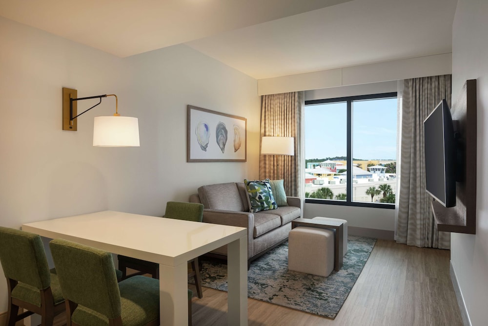 Embassy Suites by Hilton Panama City Beach Resort - photo 28