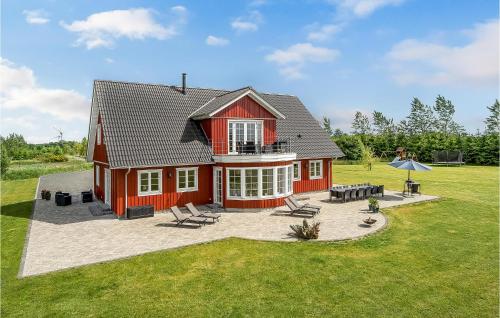 6 Bedroom Cozy Home In Grindsted — 5-Star Luxury Hotel in Grindsted, Denmark
