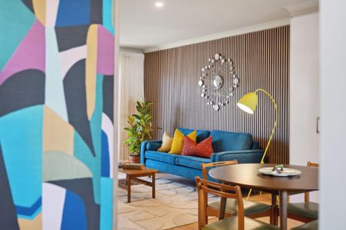 Happy Stays Classic Mid Century Modern Escape — 4-Star Luxury Hotel in Perth, Australia