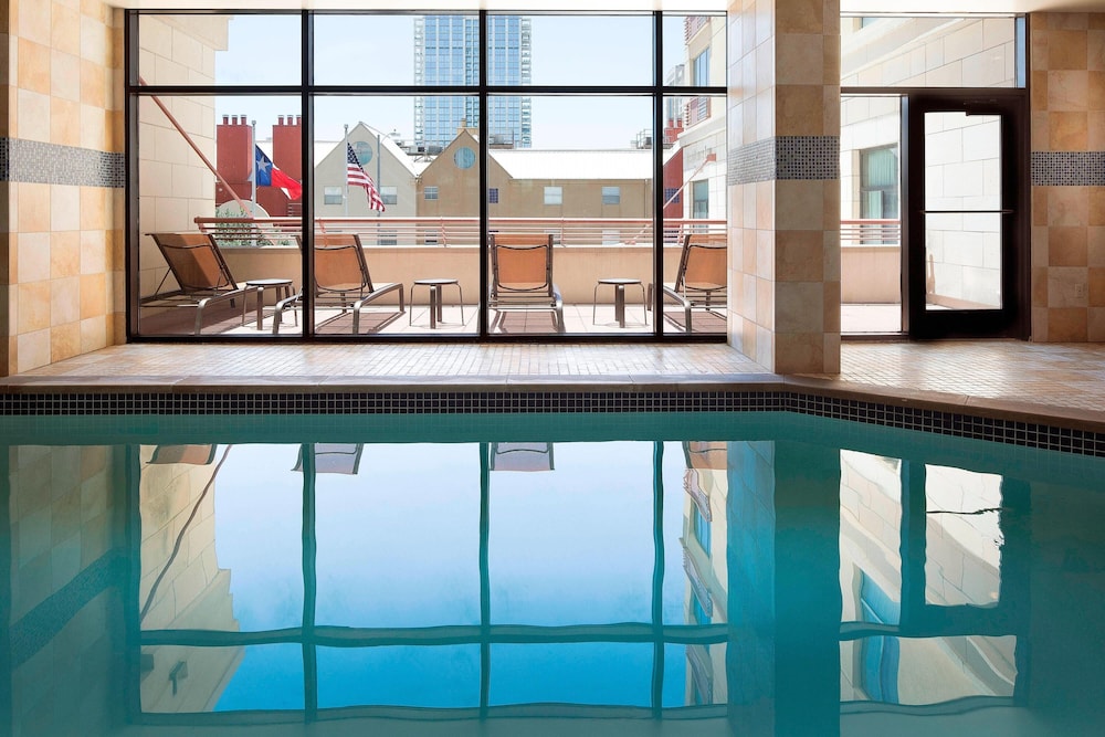 Courtyard by Marriott Austin Downtown Convention Center - photo 18