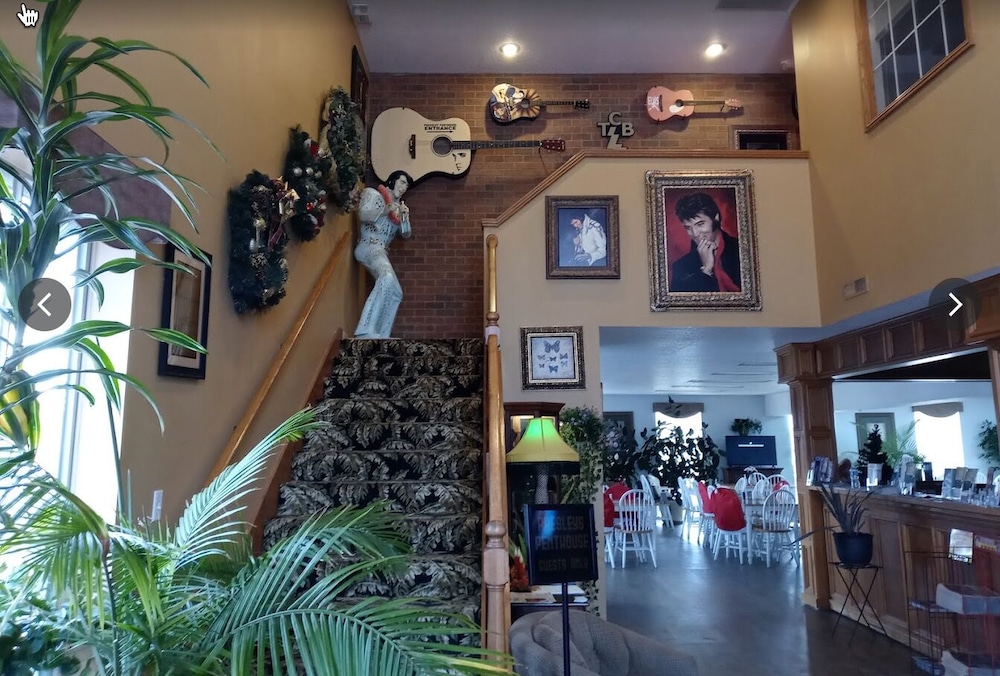 King Resort - photo 2