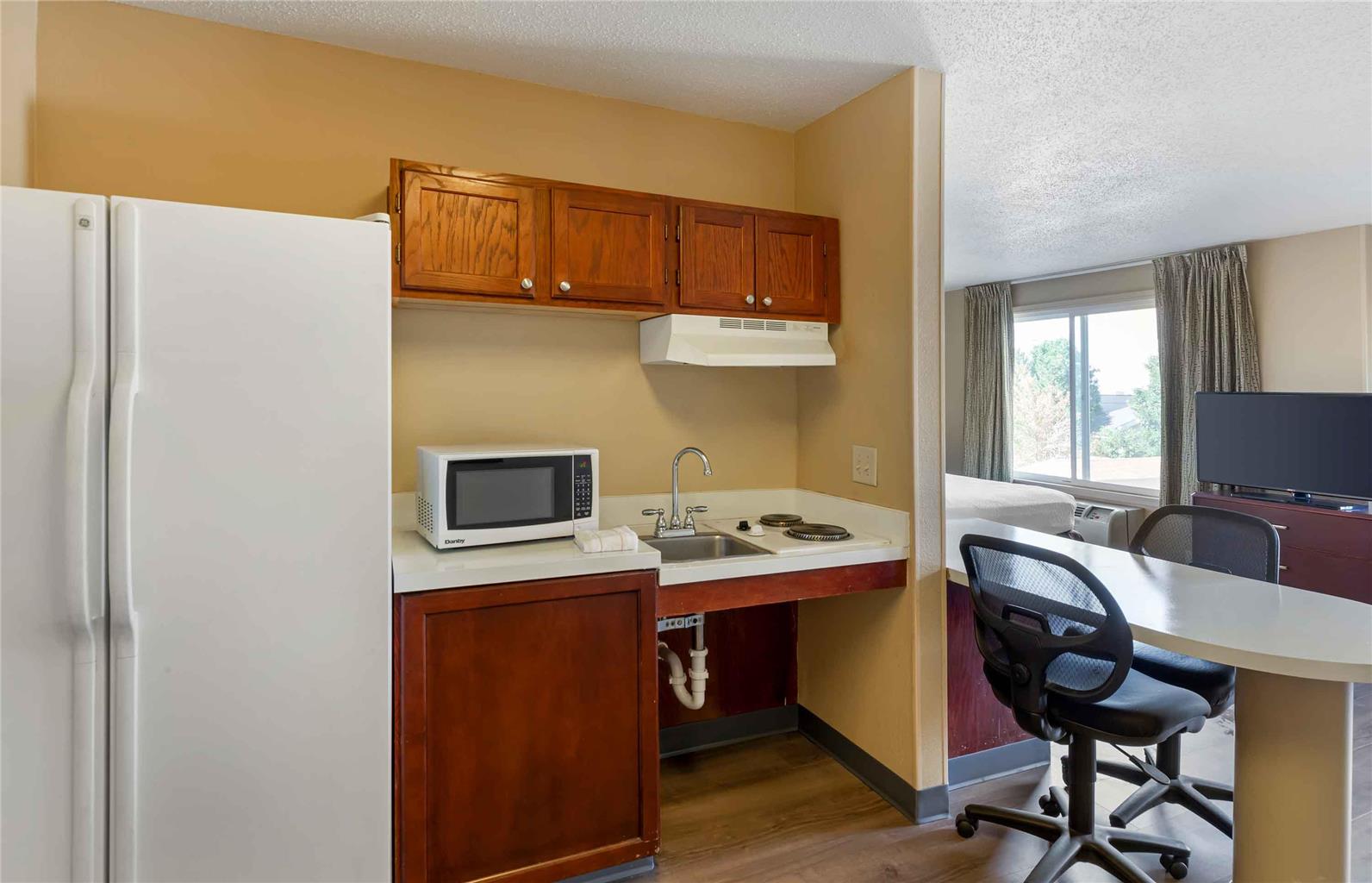 Extended Stay America Suites Denver Aurora North - photo 18