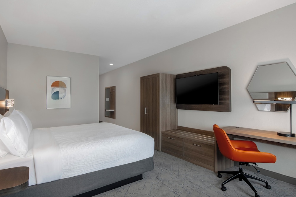 Holiday Inn Express Hotel & Suites Prattville South by IHG - photo 13