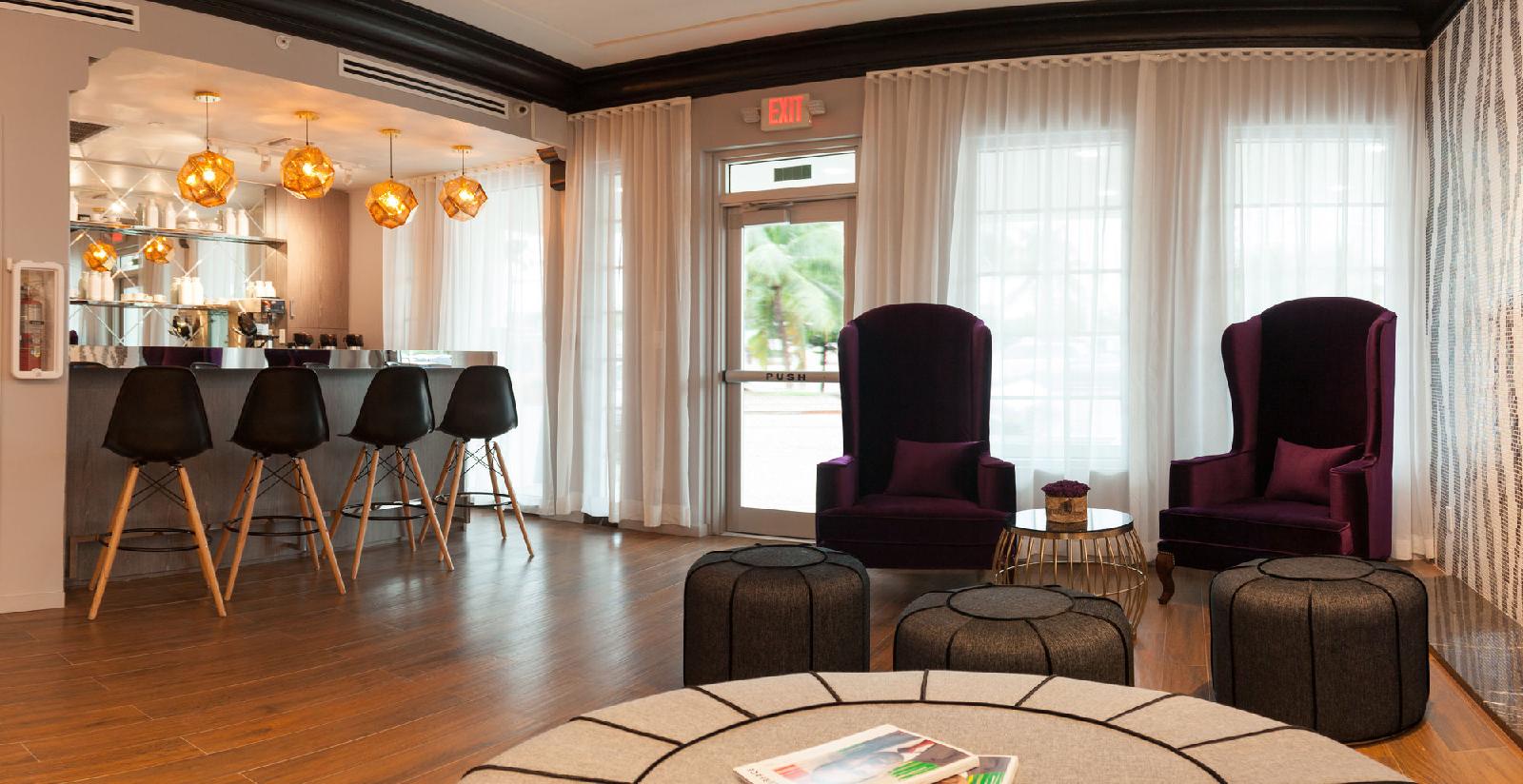The L Hotel - photo 24
